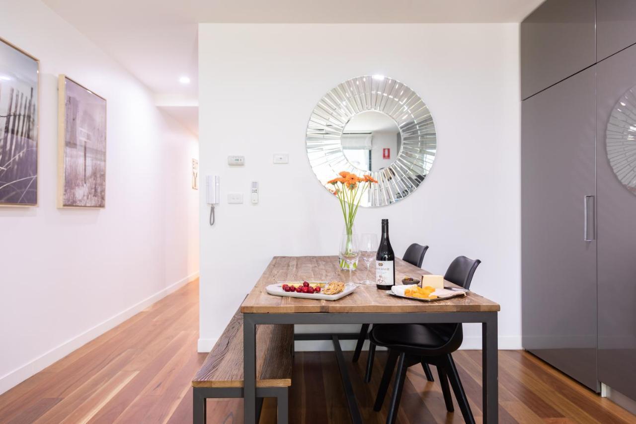 Experience Port Melbourne Apartment Luaran gambar