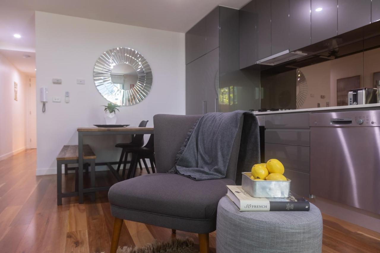 Experience Port Melbourne Apartment Luaran gambar
